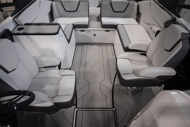 Slide: The Image of Yamaha 252XE 2025 - 13