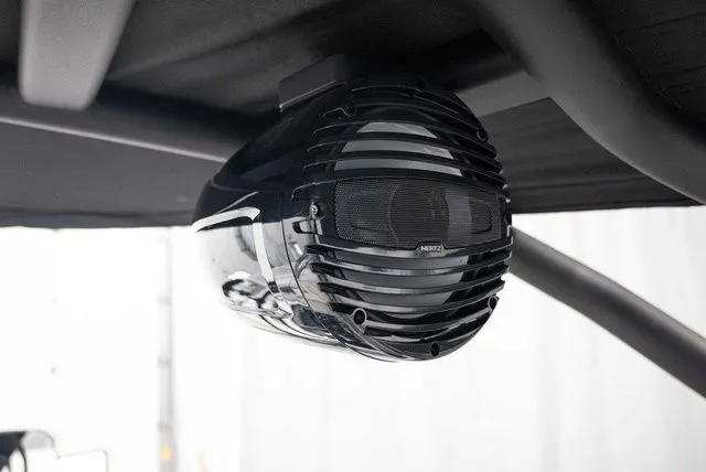 Slide: The Image of Yamaha 252XE 2025 - 17