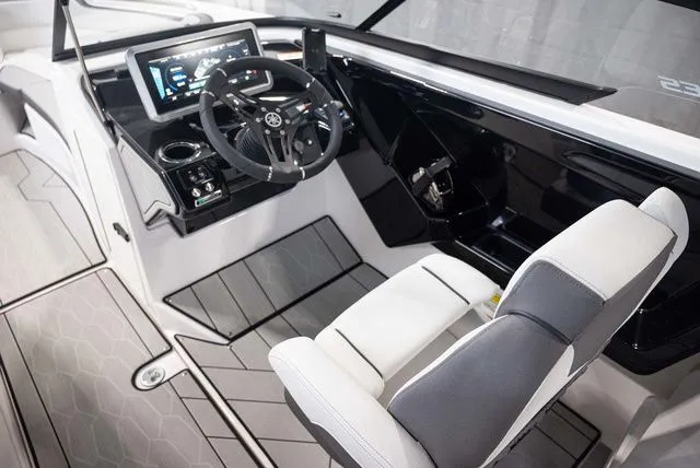 Slide: The Image of Yamaha 252XE 2025 - 6