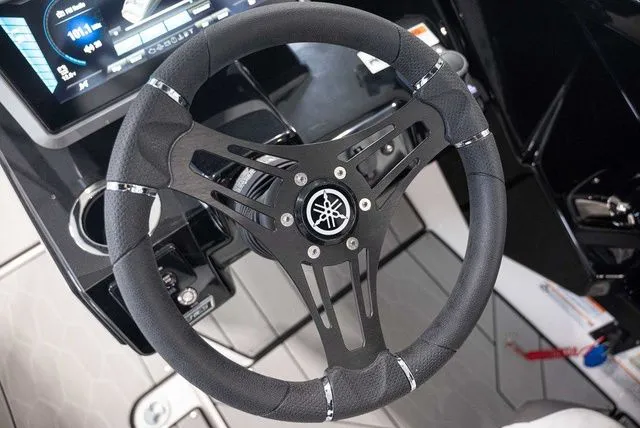 Slide: The Image of Yamaha 252XE 2025 - 7