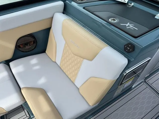 Slide: The Image of MasterCraft XT25 2025 - 7