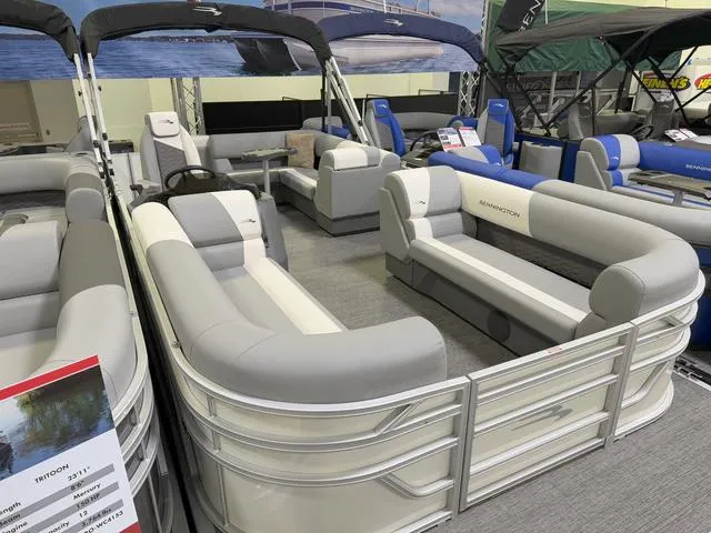 Slide: The Image of Bennington S L-Bench 22 SLJ Pontoon 2025 - 3