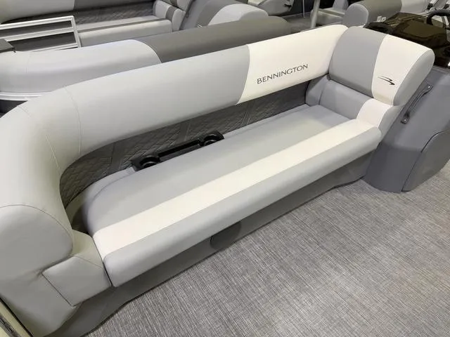 Slide: The Image of Bennington S L-Bench 22 SLJ Pontoon 2025 - 8