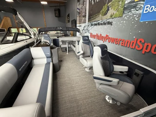 Slide: The Image of Bennington 20SL - L Bench - Pontoon 2025 - 5