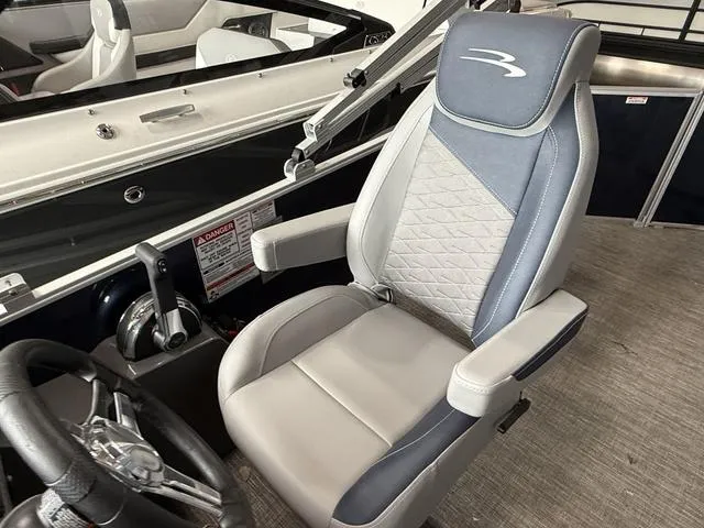 Slide: The Image of Bennington 20SL - L Bench - Pontoon 2025 - 20