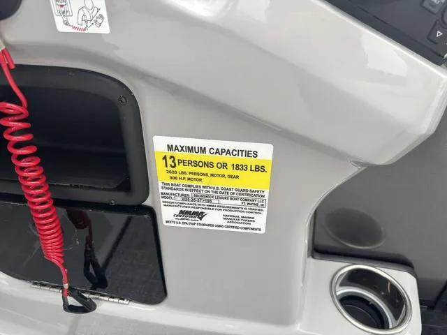 Slide: The Image of Harris Sunliner 250 SLDH 2025 - 12