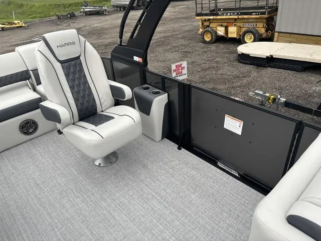 Slide: The Image of Harris Sunliner 250 SLDH 2025 - 13