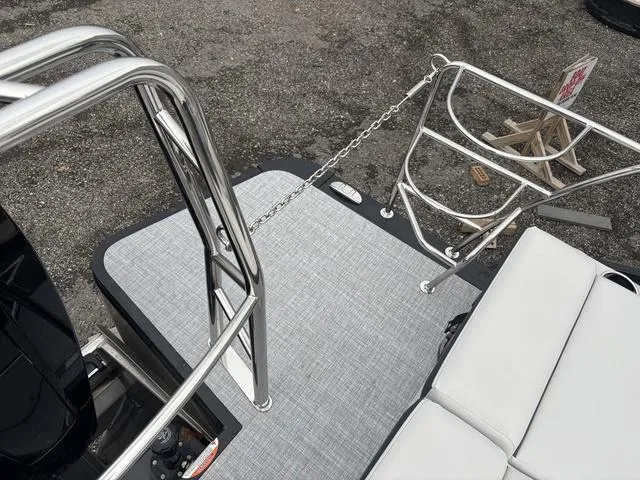 Slide: The Image of Harris Sunliner 250 SLDH 2025 - 19