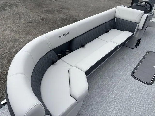 Slide: The Image of Harris Sunliner 250 SLDH 2025 - 5