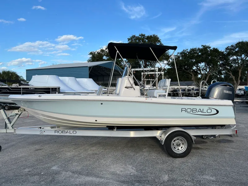 The Image of Robalo 206 Cayman 2024 - 0