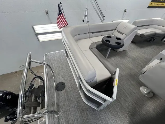 Slide: The Image of Godfrey SW 1886 C 2021 - 14