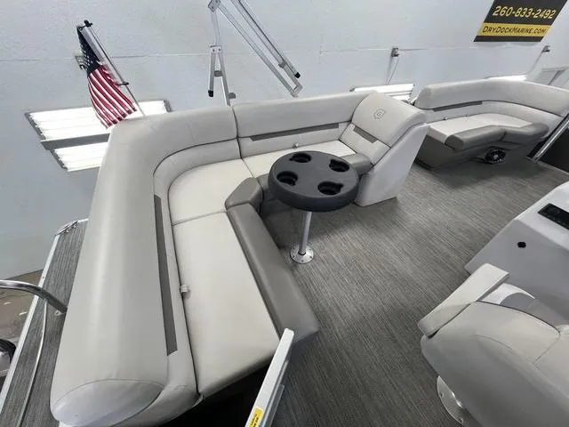 Slide: The Image of Godfrey SW 1886 C 2021 - 15