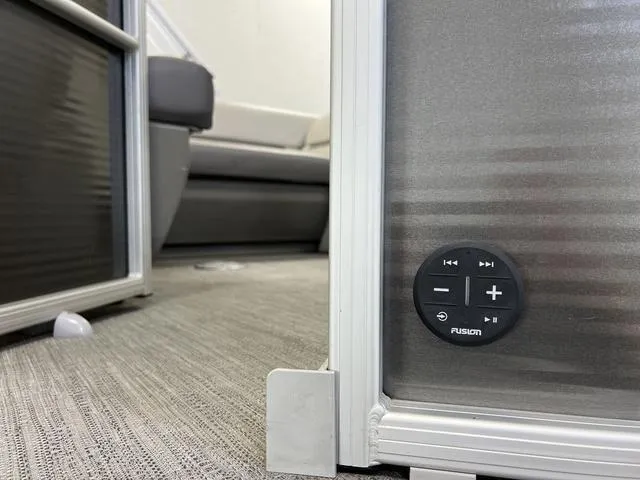 Slide: The Image of Godfrey SW 1886 C 2021 - 26