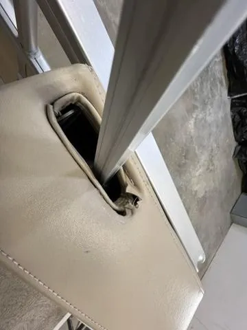 Slide: The Image of Damaged seat on 2007 Harris Classic 240 I/O boat. - 30