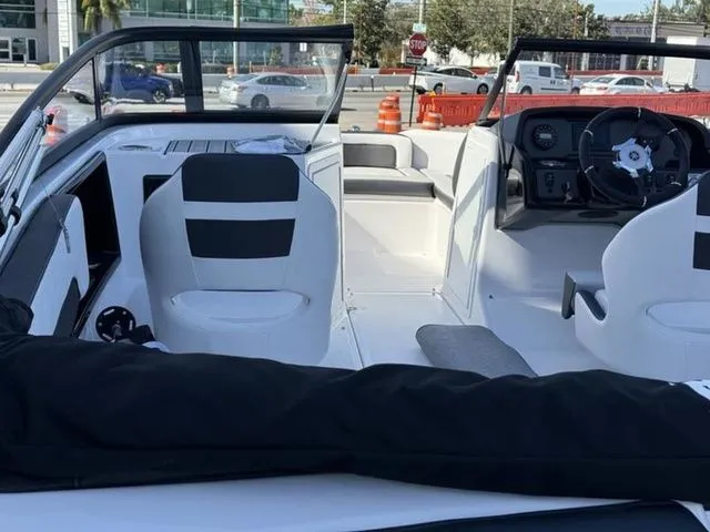 Slide: The Image of Yamaha SX195-MAPLE RED-GALVANIZE 2025 - 11