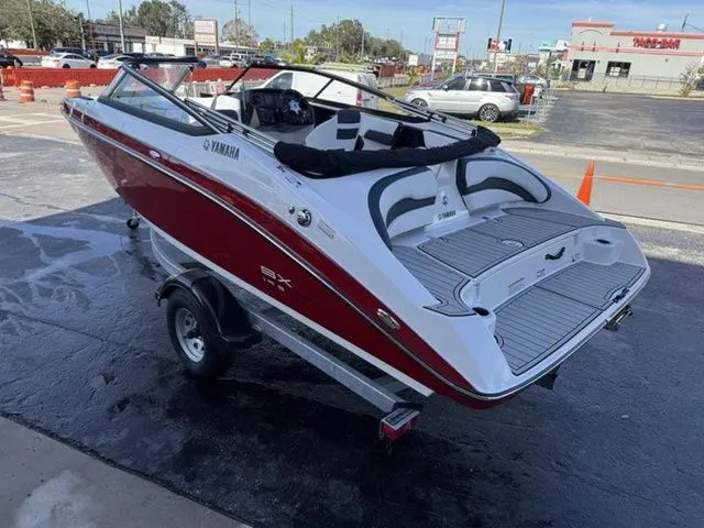 Slide: The Image of Yamaha SX195-MAPLE RED-GALVANIZE 2025 - 8