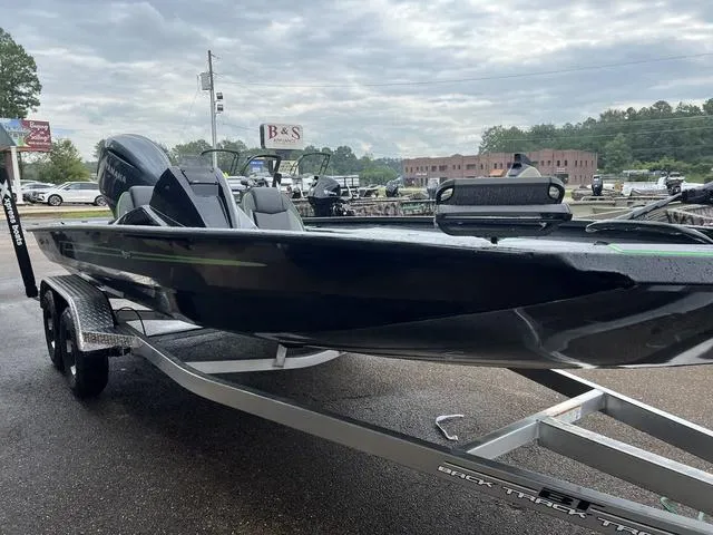 Slide: The Image of Xpress H20 Bass 2025 - 7