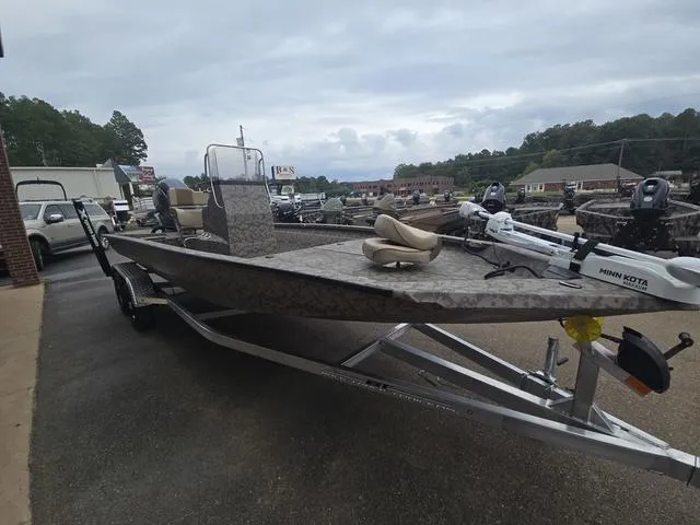 Slide: The Image of Xpress H210B 2025 - 3