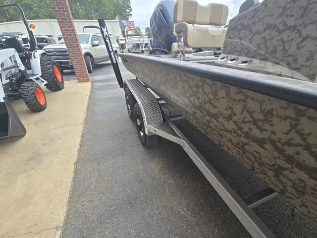 Slide: The Image of Xpress H210B 2025 - 5