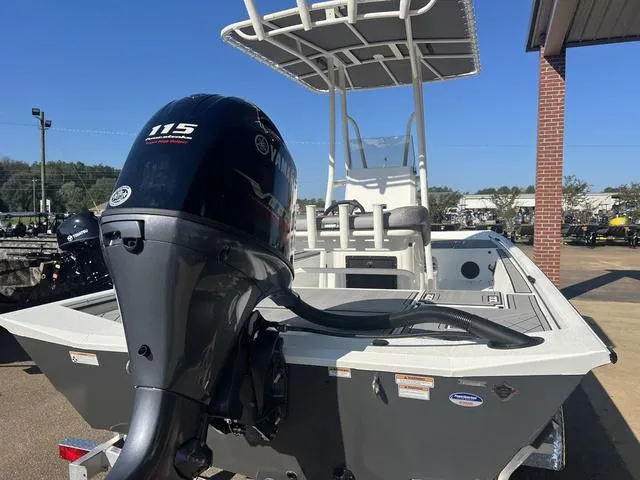 Slide: The Image of Avid 20 ROUGE 2025 - 6