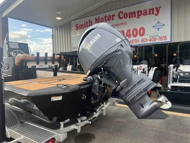 Slide: The Image of Avid 21 FSX 2025 - 11