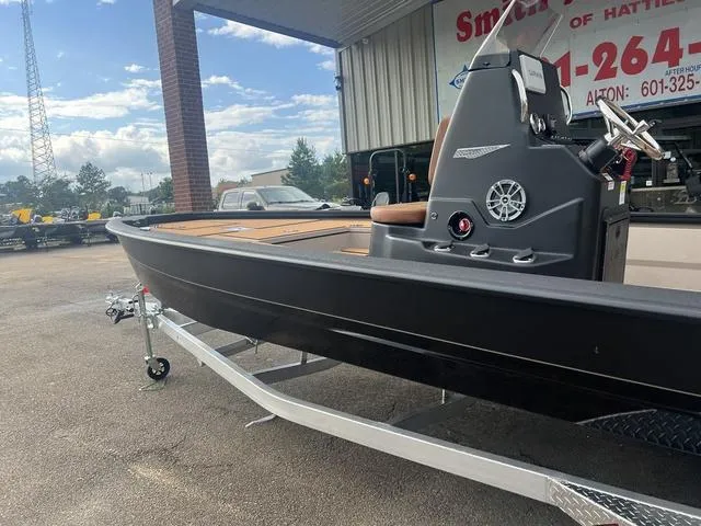 Slide: The Image of Avid 21 FSX 2025 - 14