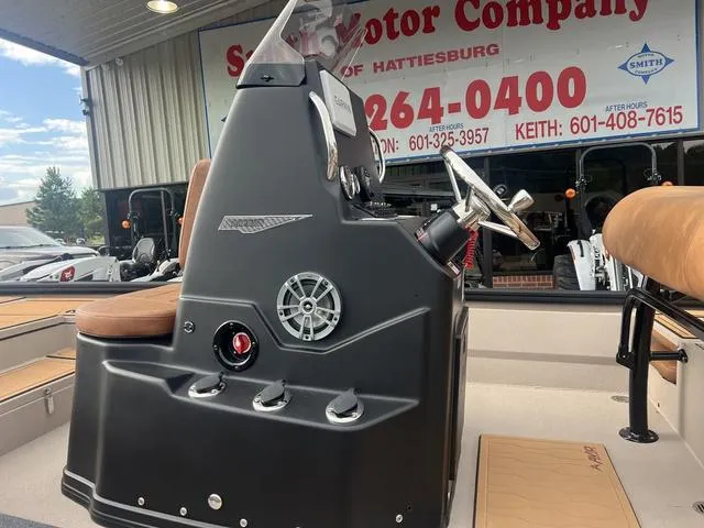 Slide: The Image of Avid 21 FSX 2025 - 15