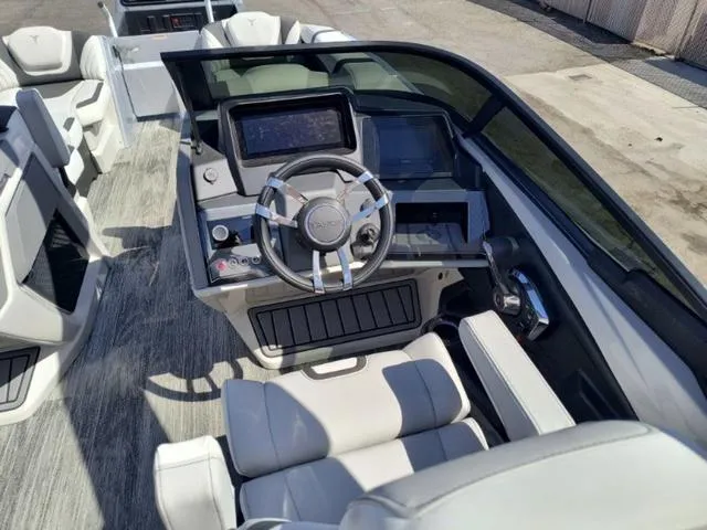 Slide: The Image of Tahoe Grand Tahoe Carbon Quad Lounge Windshield 25 FT 2025 - 11