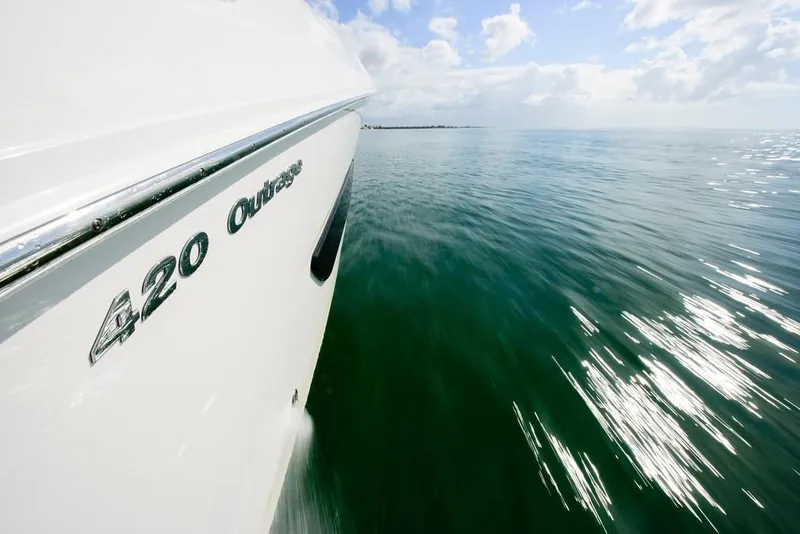 Slide: The Image of 2023-Boston-Whaler-420-Outrage-MarineMax - 14