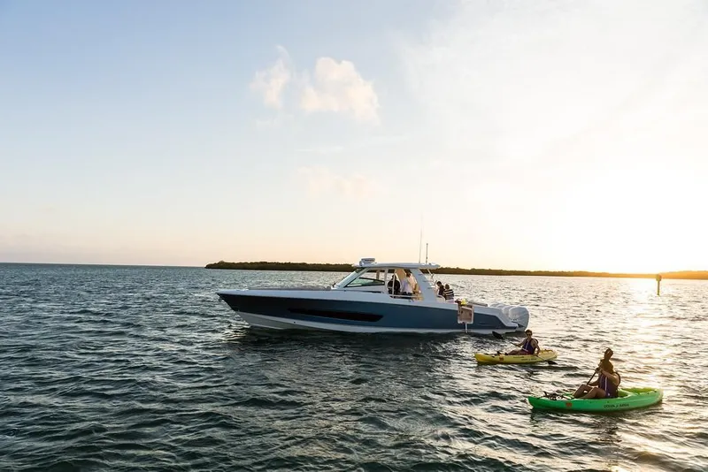 Slide: The Image of 2023-Boston-Whaler-420-Outrage-MarineMax - 2