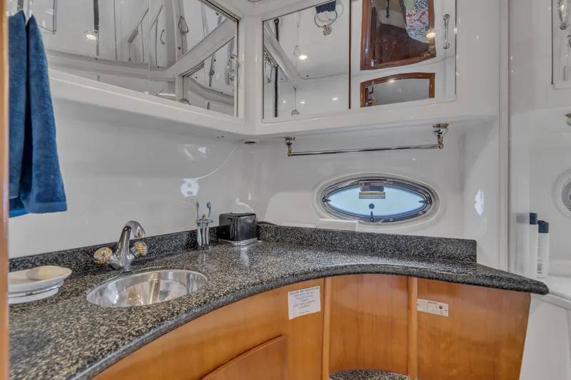Slide: The Image of Carver 466 Motor Yacht 2004 - 51