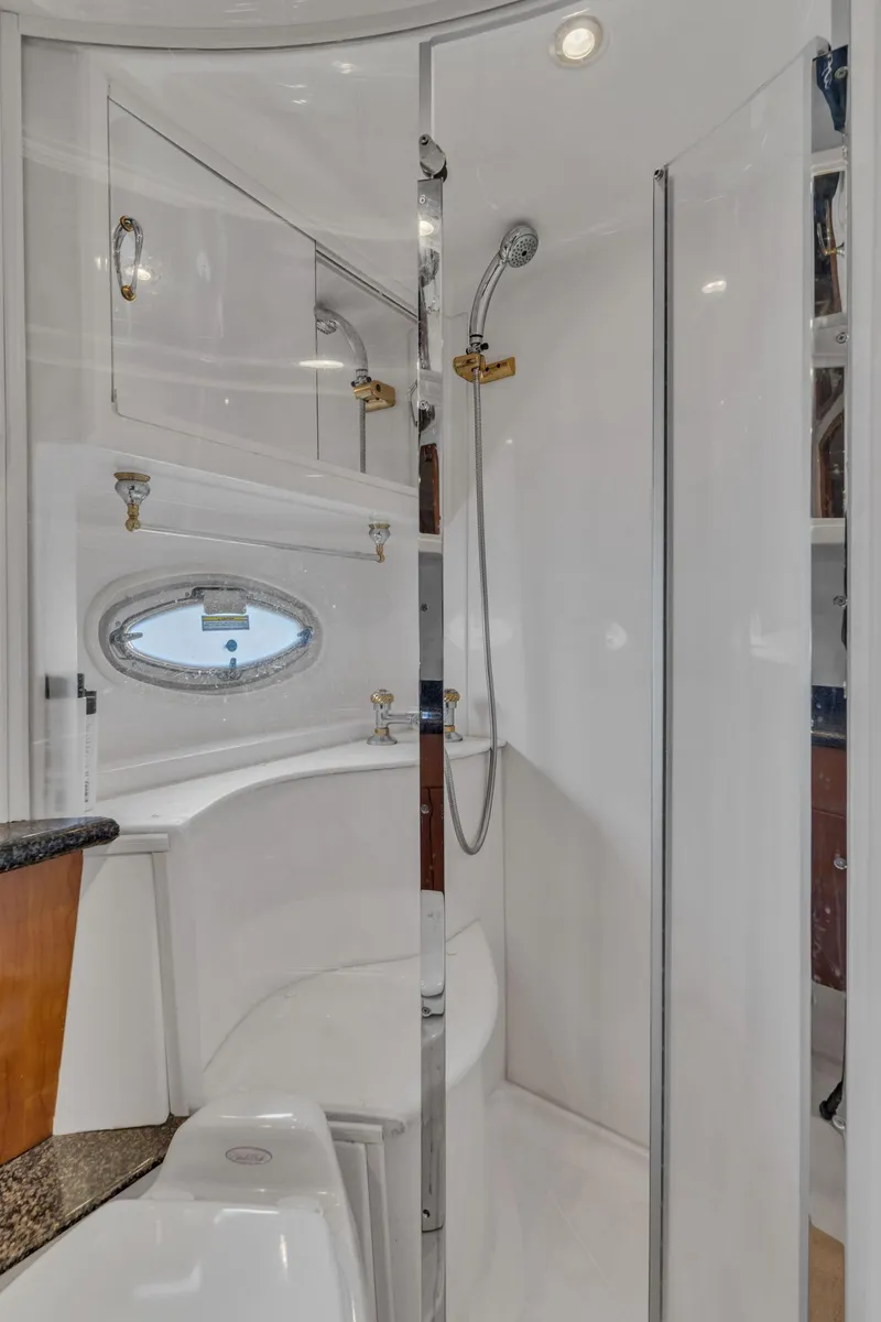 Slide: The Image of Carver 466 Motor Yacht 2004 - 54