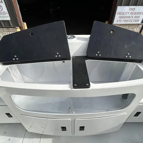 Slide: The Image of Bait Prep Station and Live-well  - 15