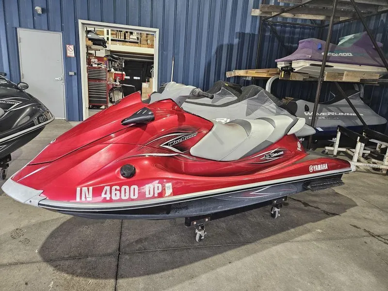 Slide: The Image of Yamaha VX® Deluxe 2013 - 5