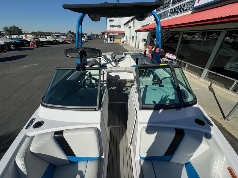 Slide: The Image of Correct Craft 230 Team Edition 2015 - 14