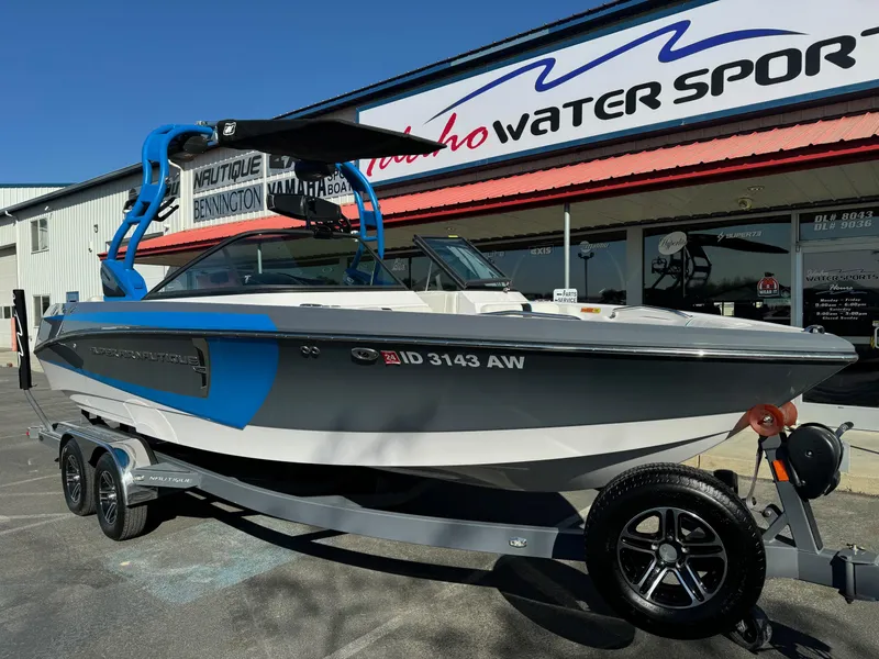 Slide: The Image of Correct Craft 230 Team Edition 2015 - 4