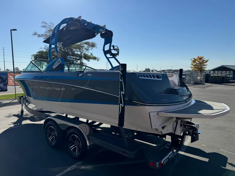 Slide: The Image of Correct Craft 230 Team Edition 2015 - 7