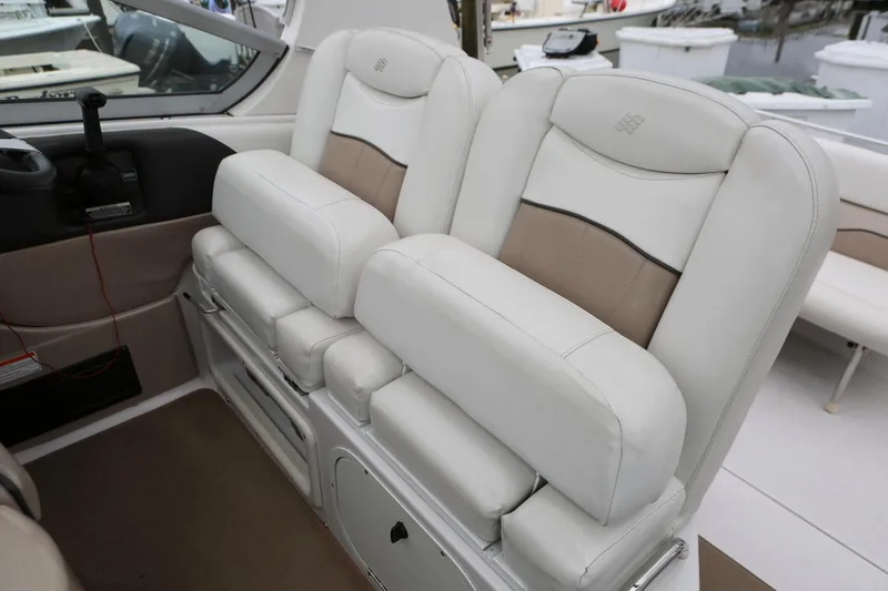Slide: The Image of 2007 Four Winns 278 Vista boat interior with plush white seating. - 5
