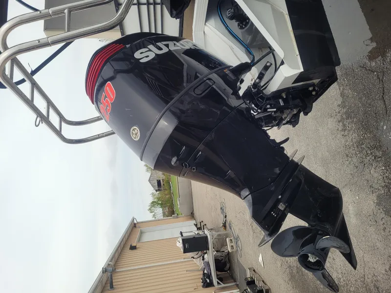 Slide: The Image of Lexington 625 Extreme 2021 - 4