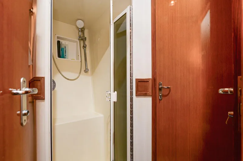 Slide: The Image of Viking 55 Convertible 1999 - 52