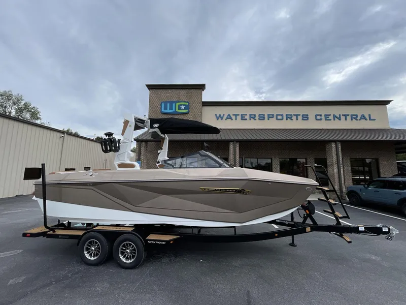 Slide: The Image of Nautique G23 2025 - 1