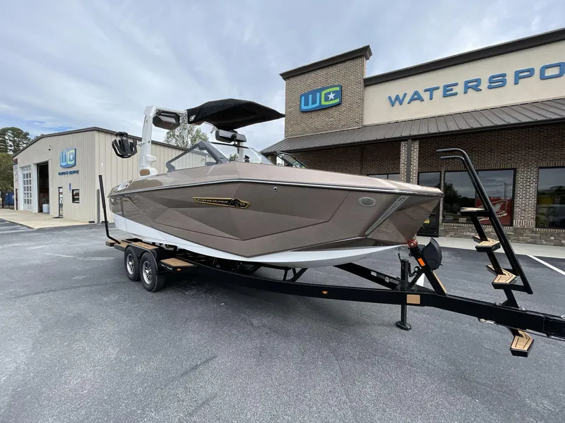 Slide: The Image of Nautique G23 2025 - 23