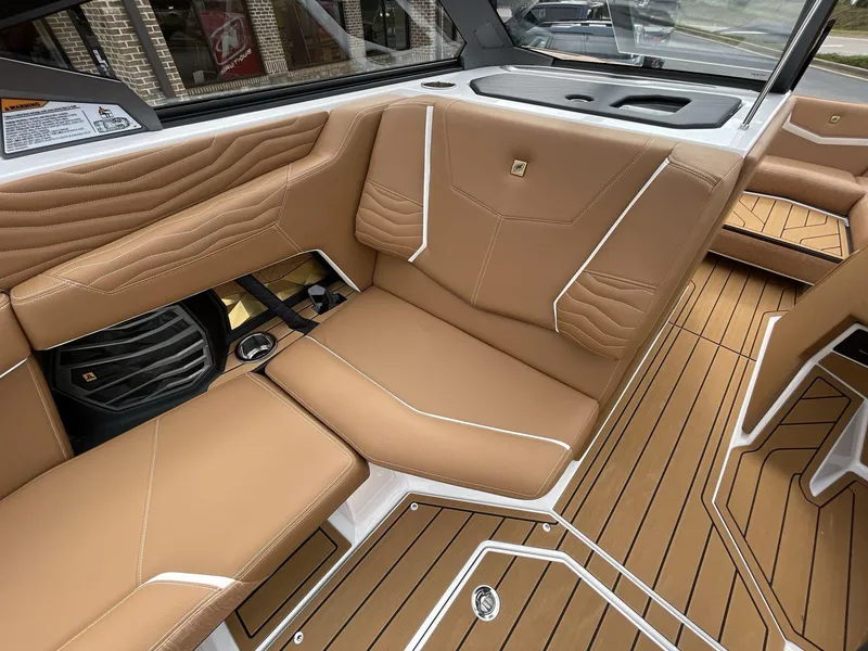 Slide: The Image of Nautique G23 2025 - 26