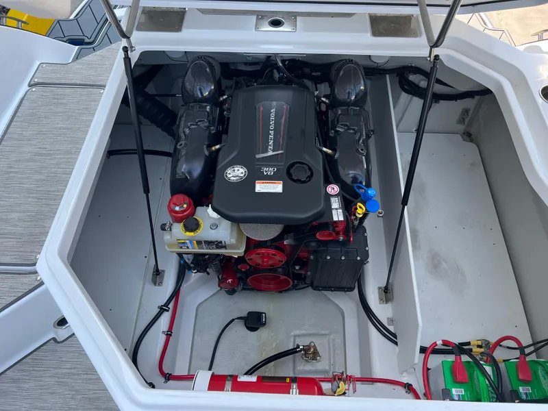 Slide: The Image of Cobalt R6 2021 - 13