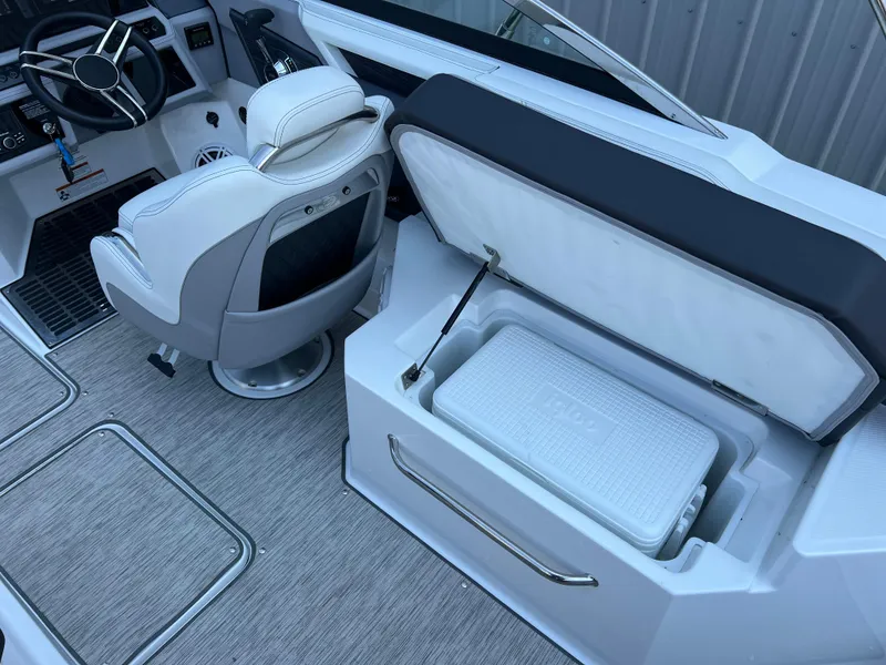 Slide: The Image of Cobalt R6 2021 - 24