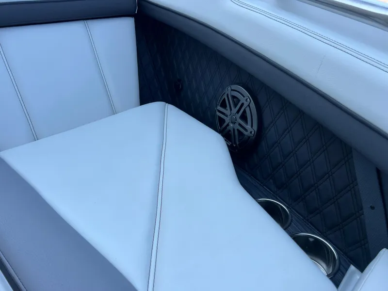 Slide: The Image of Cobalt R6 2021 - 27