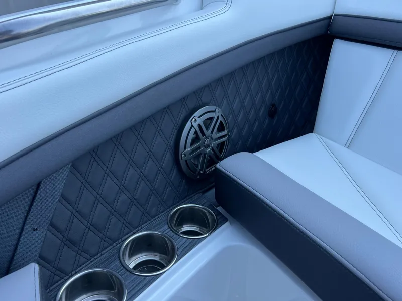 Slide: The Image of Cobalt R6 2021 - 28