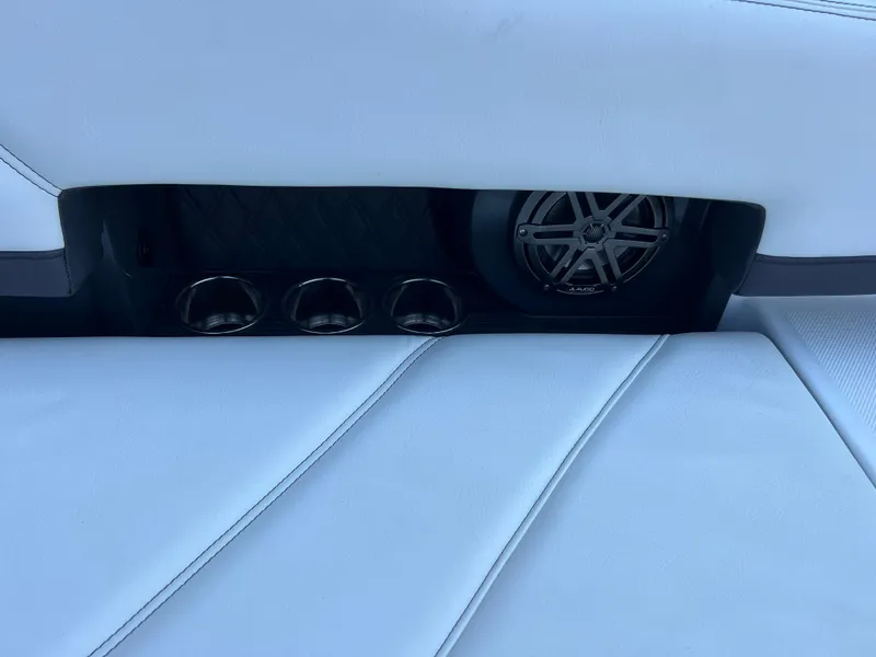 Slide: The Image of Cobalt R6 2021 - 32