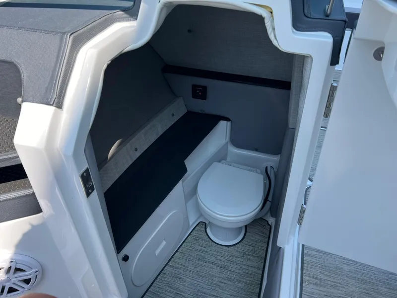 Slide: The Image of Cobalt R6 2021 - 33