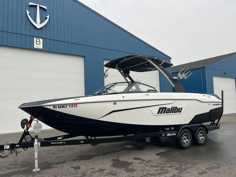 Malibu 25 LSV 2020 for Sale | MarineSource